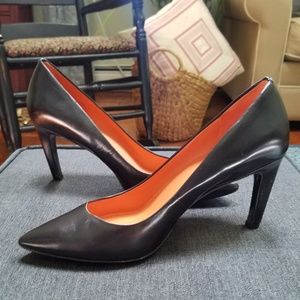 Via Spiga Curved Heel Pumps
